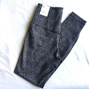 NWT Nike One Dri-Fit Leggings